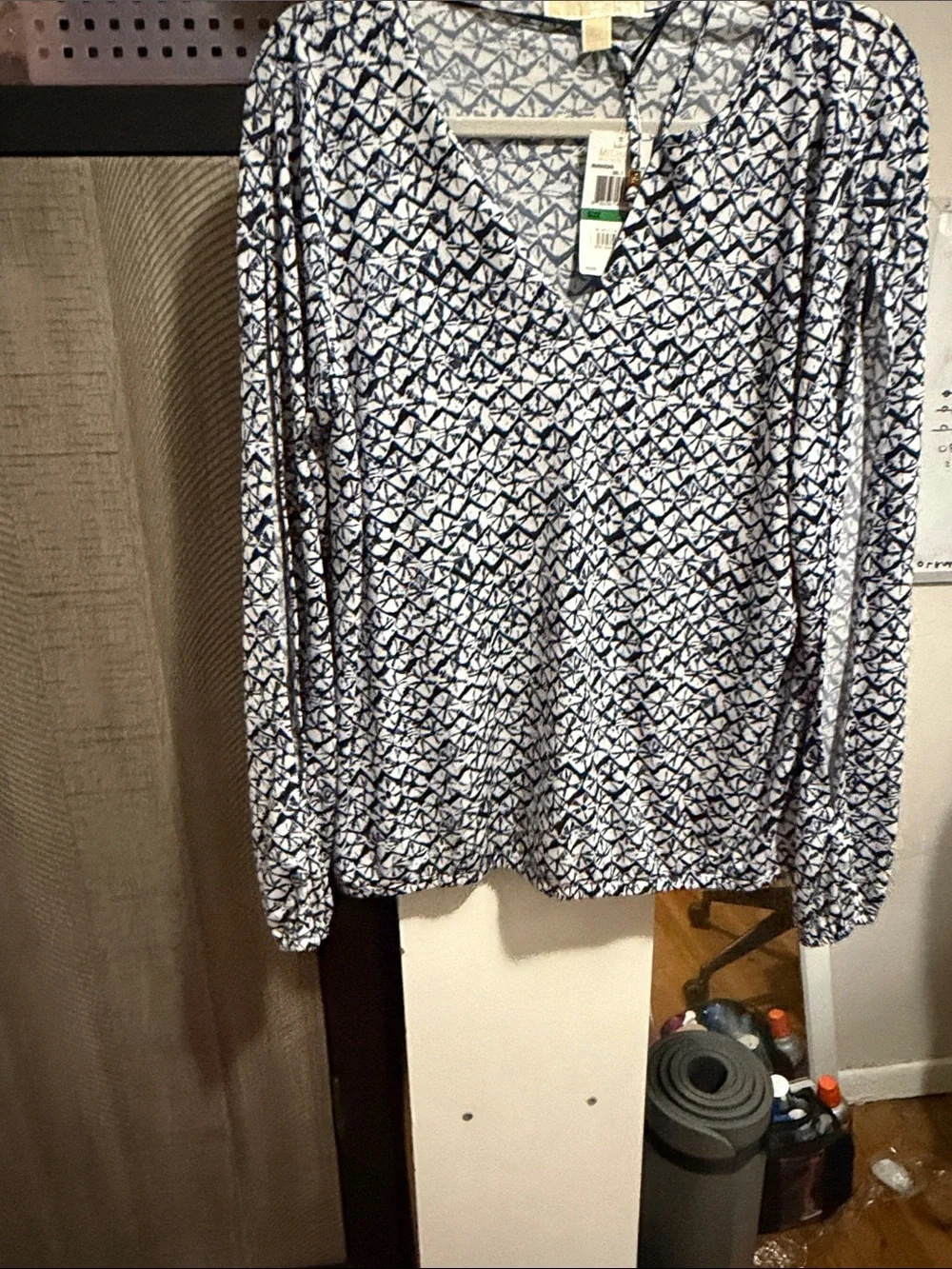 Michael Kors Navy & White Geometric V-Neck Long Sleeve Tee